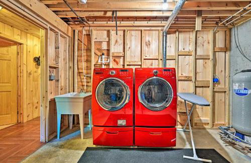 Private Chester Home with Deck, Mins to Skiing! - Photo 26