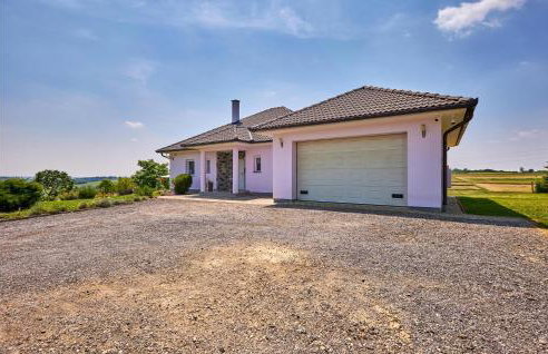 Amazing Home In Krizevci - Photo 17