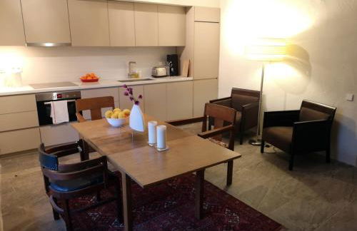 Beautiful 15th century villa on 30 acre estate, for families only - Foto 38