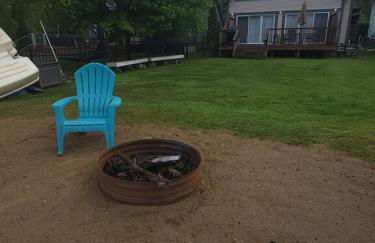 Beautifully Updated Lakefront Escape-Pets welcome! - Foto 1