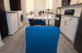 Heart of Raleigh cedar village - Foto 11