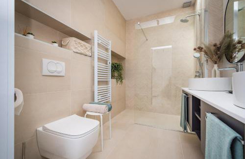 Villa Kurnatari - Photo 20