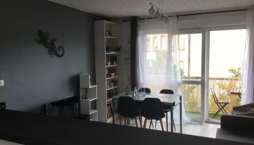 2 Pièces - Quartier Calme - Parking gratuit - Foto 2