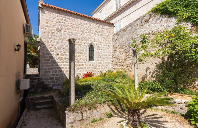 Dvori With Garden, Free Parking Next To Sea - Foto 27