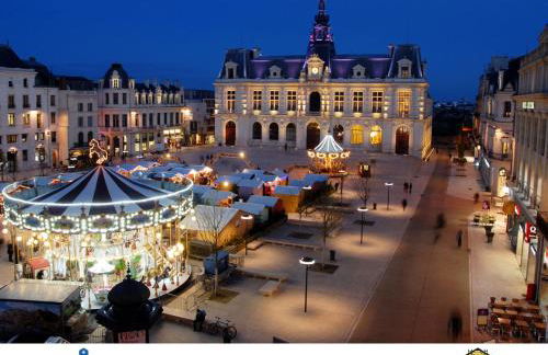 Little America - Appart Hôtel 3km Futuroscope - Foto 40