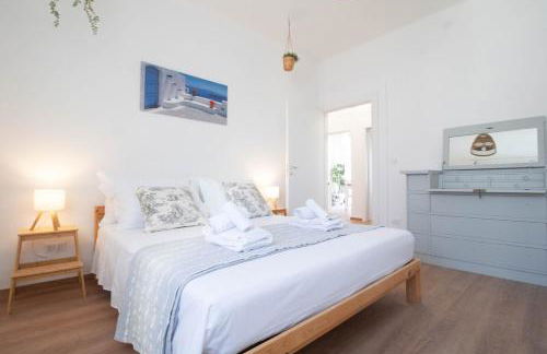 100 meters from the Sea Wi-Fi Center AC Relax Train Station - Foto 1