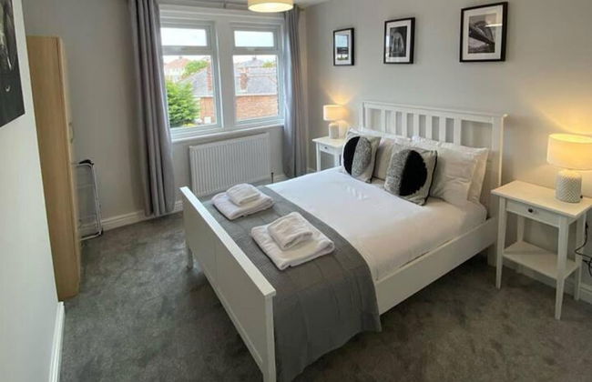 Flat - Sleeps 4 - Pet Friendly - Parking - Foto 1