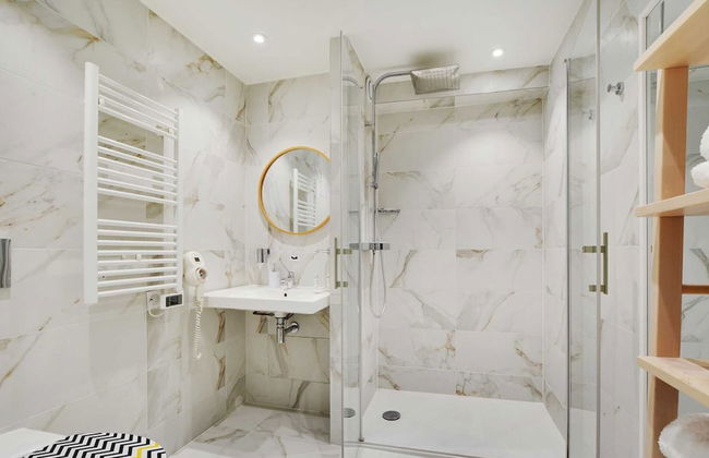 Comfortable Apartment - 1br/4p - Sacre Coeur - Foto 9