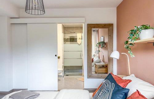 Confortable T2 pour 4 voyageurs, parking privé et terrasse - Foto 5