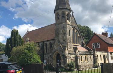 Spire View - New Forest Holiday Home - Photo 29