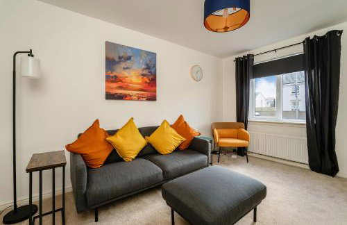 Modern 3-Bed Family Home Near Glasgow Airport - Foto 1