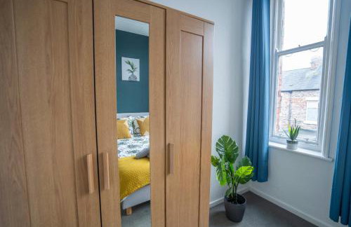 2 Bed-Town Centre-Free Parking - by Holiday Homes - Foto 8