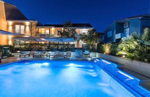 Villa Zdenka with heated pool - Photo 5