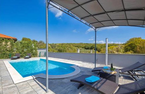 3 Bedroom Nice Home In Kapovci - Foto 2