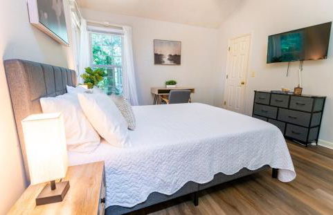 3 Beds, Kids Friendly Ranch,Jaccuzzi Tub,Walk to Food Lion,Restaurant, Keurig , sleep noise machine,,Crib,5G - Foto 12