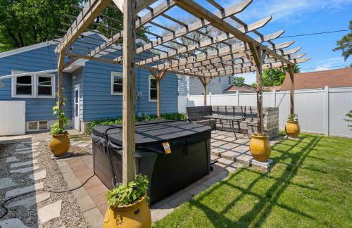 The Hideaway on Hazel- Luxury Smart Home w Hot Tub - Foto 23