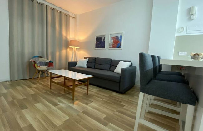 SeaBreeze City Center Flats by TrulyCyprus - Foto 45