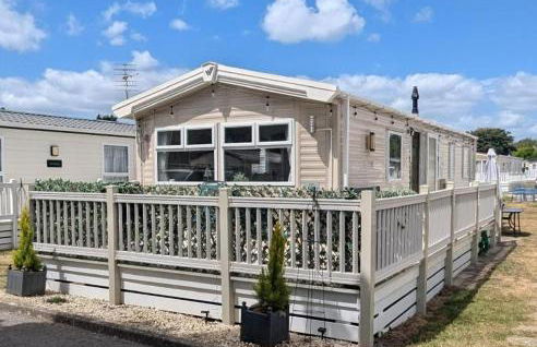 Casita De Cuervo at Shorefield Park - WIFI - Pet Friendly - Passes Included - Photo 2