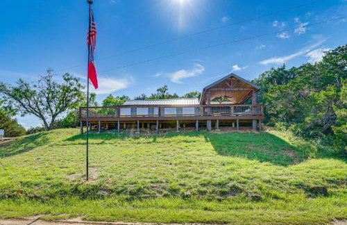 Lake View and Huge Deck Cozy Possum Kingdom Retreat - Foto 24