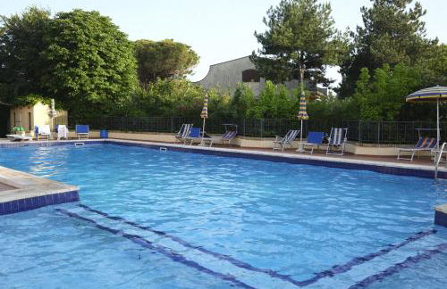 Villa immersa nel verde del parco del San Bartolo - Foto 6