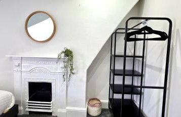 Claude Road Apartments by Switchback Stays - Photo 14