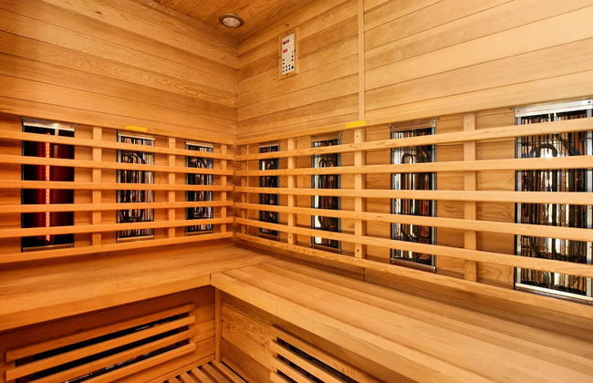 Magnificent Holiday Home in Baronville With Heated Pool & Billiards - Photo 29