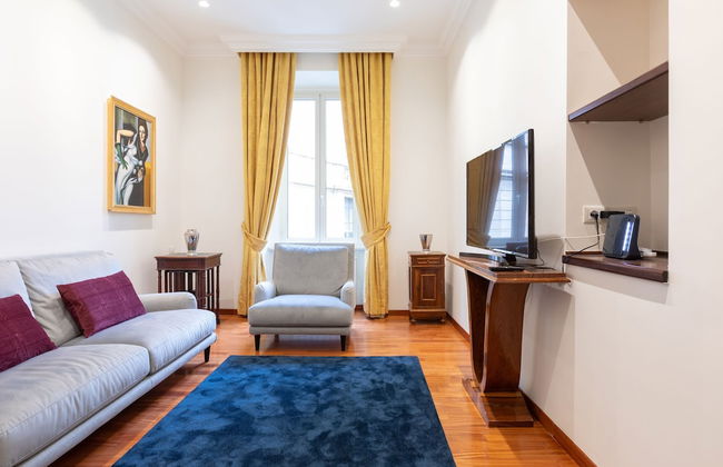 Elegant Salandra Suite - Photo 1