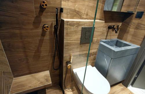 Sandy's Superior Suite - Photo 32