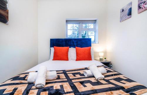 Two Waters 4bed Luxury Business and Retreat - Photo 39