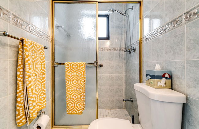 2 Bed2 Bath House with Backyard Jacuzzi - Foto 28