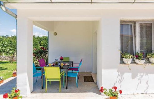 Awesome Apartment In Svpetar U Sumi - Foto 3