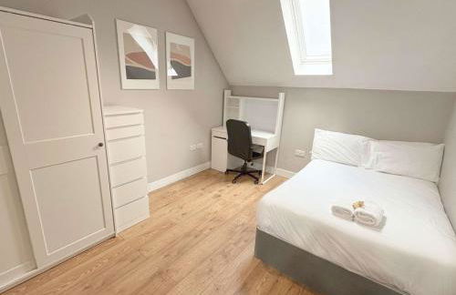 Four Bedroom Apartment in Fantastic Location - Foto 4