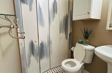 Trendy and modern apartment at rice village - Foto 2