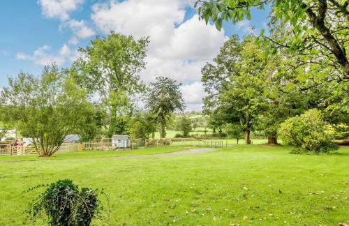 2 Bed in Pencader 89500 - Photo 16