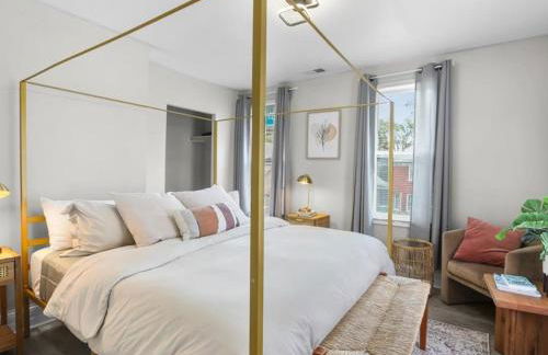 Chic Vinewood Home King Plus 2 Queens - Foto 13