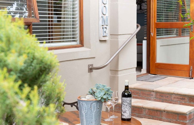 Theebos Anneline's Self Catering Apartments - Photo 16