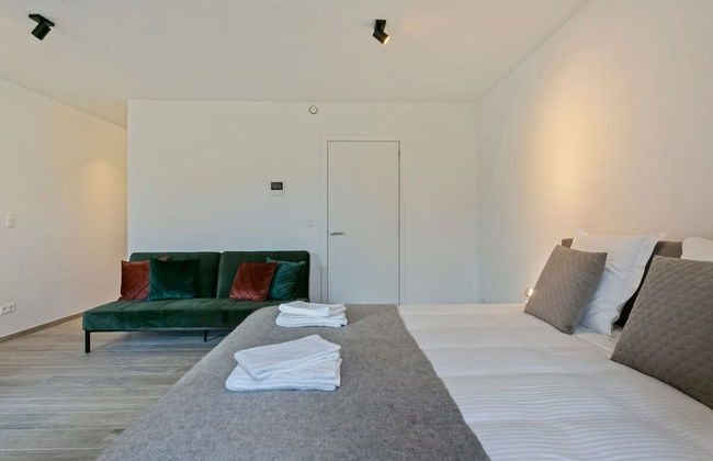Spacious 3 Bedroom Apartment With Private Garage - Foto 34