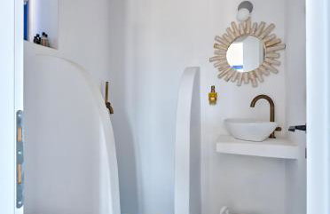 Blue and Green in Luxury - Photo 40