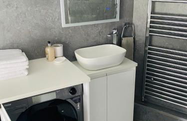 Northcliffe - Stylish Stone Cottage - Spa Bath - Peak Views - Photo 14