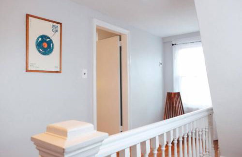 Hot Tub, 2 Blocks to Downtown Saugerties, Sleeps 8 - Foto 8