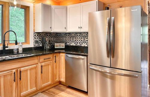 Adirondack Mountain Cabin with Hot Tub, Near Whiteface, Lake Placid, Fire Pit, Game Rm - Foto 8