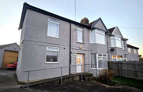 Bristol Airport, 5 Bed House, 5 Bathrooms, WiFi, Ample Parking - Foto 10