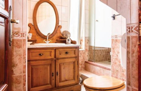 7 Bedroom Gorgeous Home In Grabovac - Photo 48