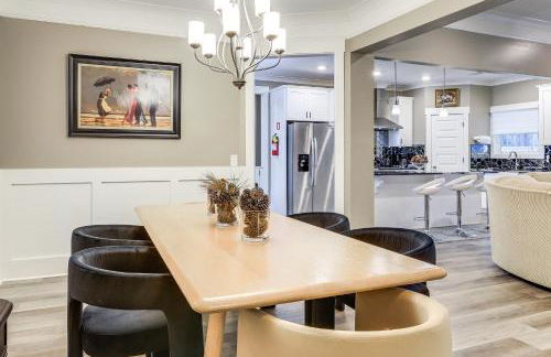 Gather, Play and Unwind! Modern Locust Grove Home - Foto 11