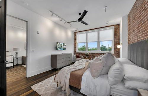 204- Modern retreat w elevator & BBQ - Foto 11