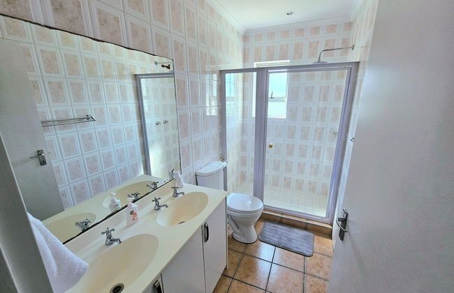 Bayside Terraces by Tanaka Kingdom - Photo 5