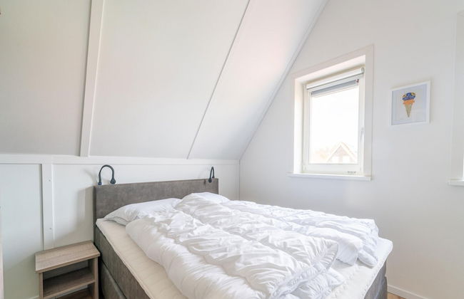 Zeeland Getaway Near Beach - Photo 4