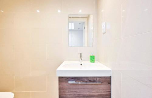 Lovely 4 Bedrooms Entire House In Hammersmith - Foto 12