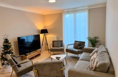 Le Beauséjour ! Beaux volumes, idéals pour un séjour confortable et reposant - Foto 2