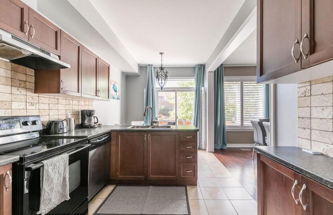 Luxury 3BR 2 5BA Townhome Private HOT TUB GYM BBQ Sauna - Foto 45